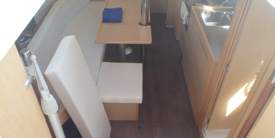 Beneteau Oceanis 35