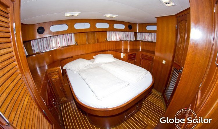 Staryacht 1670