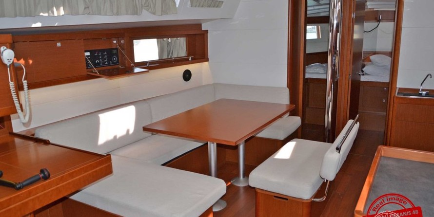 Beneteau Oceanis 48