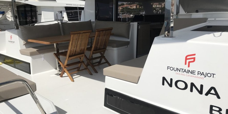 Fountaine Pajot Lucia 40