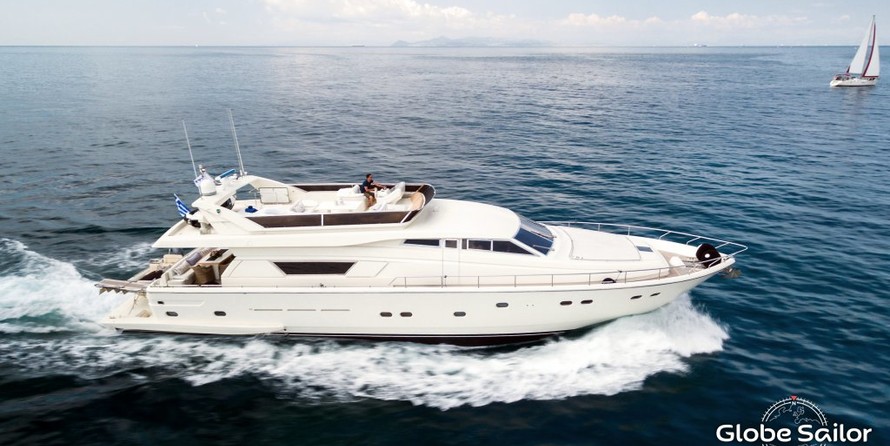 Ferretti 225