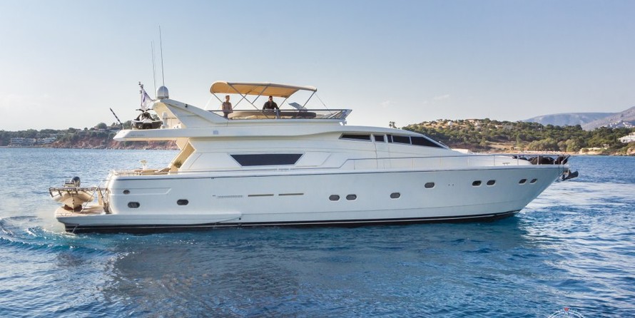 Ferretti 225