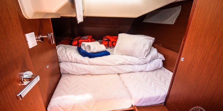 Beneteau Oceanis 41.1