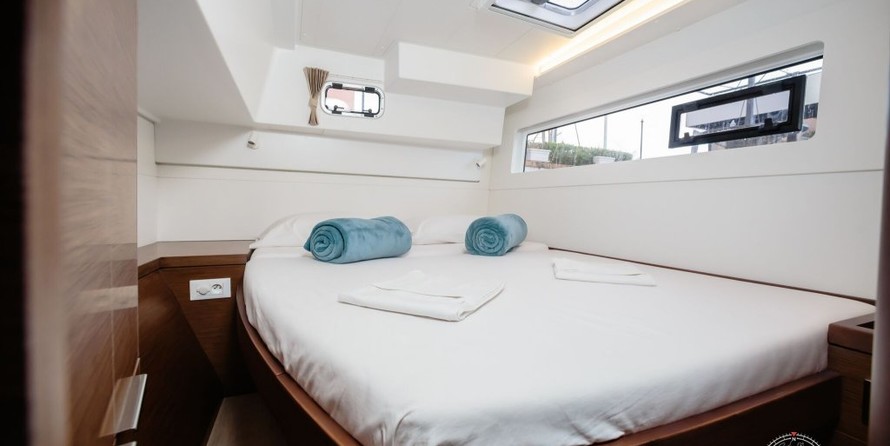 Lagoon 40