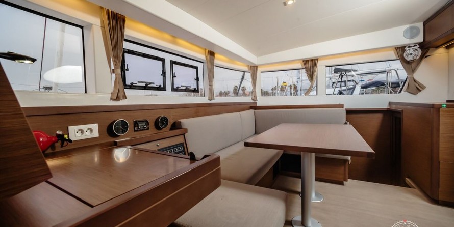 Lagoon 40