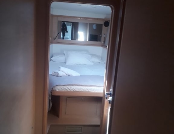 Lagoon 450 F