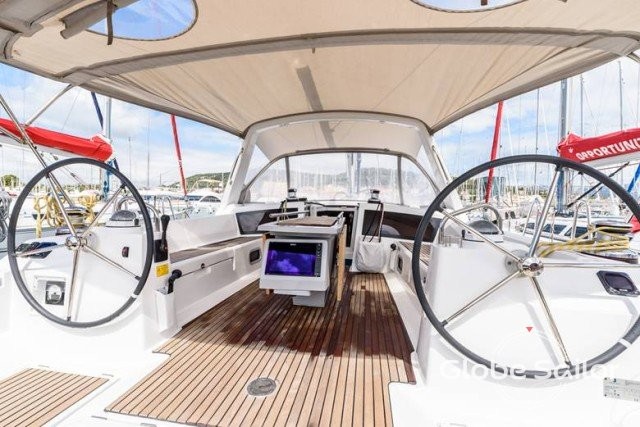 Beneteau Oceanis 48