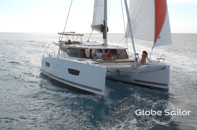 Fountaine Pajot Lucia 40 Maestro