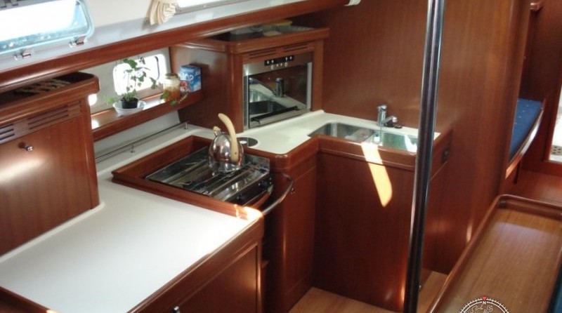 Beneteau Oceanis 523