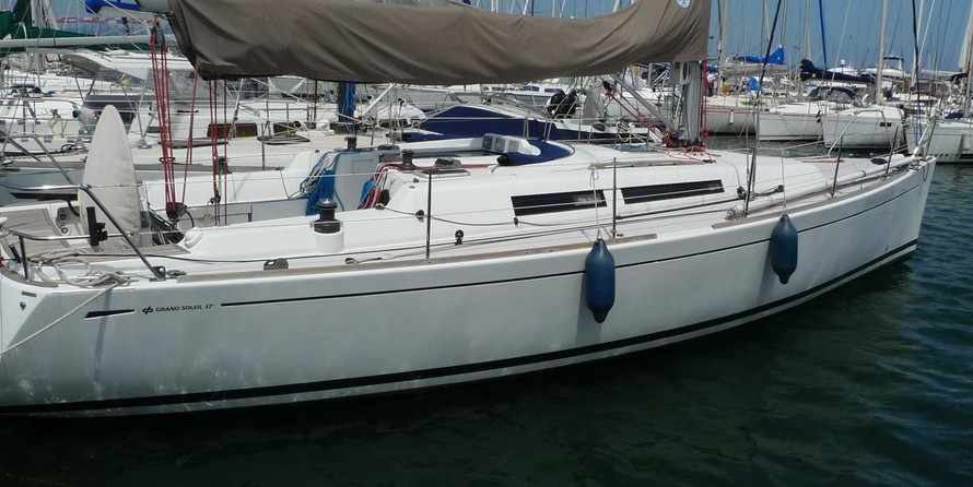 Grand Soleil 37
