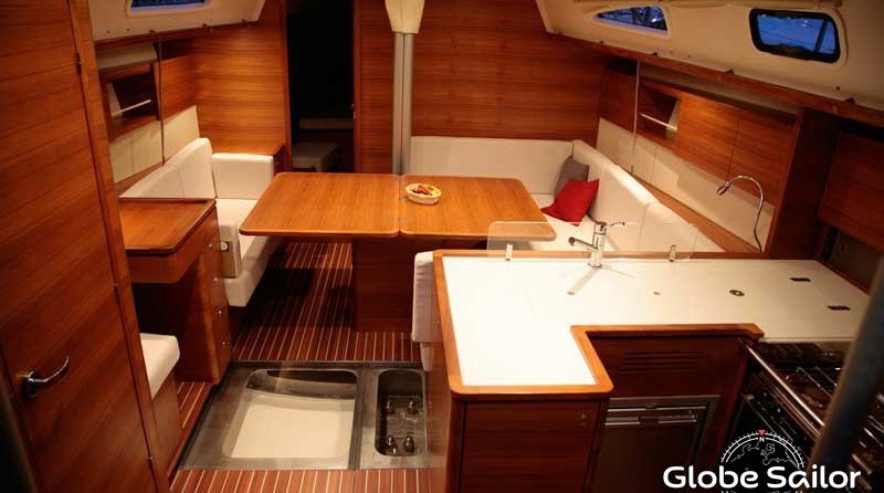 Salona 44