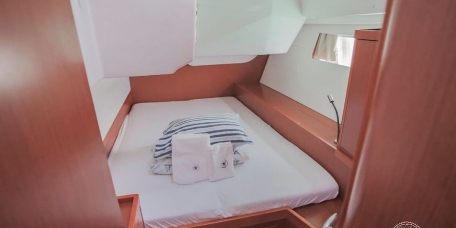 Beneteau Oceanis 48