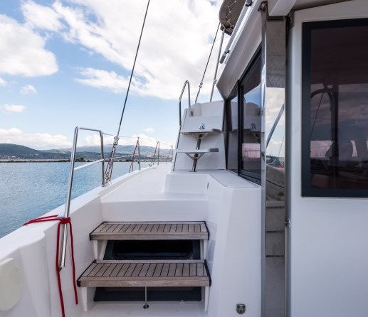 Bali catamarans 4.0 lounge