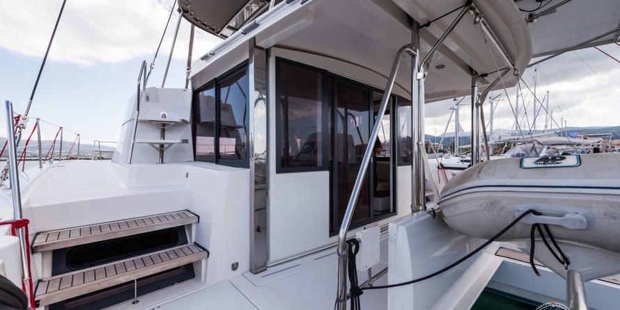 Bali catamarans 4.0 lounge