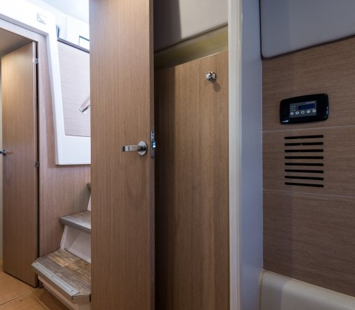 Bali catamarans 4.0 lounge