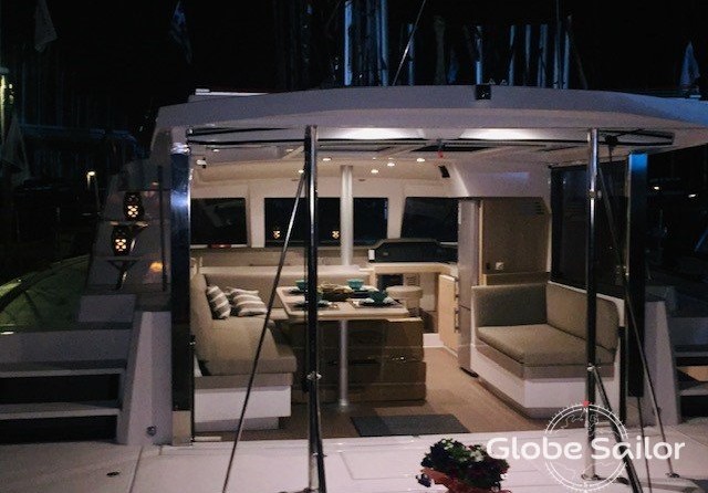Bali catamarans 4.0 lounge
