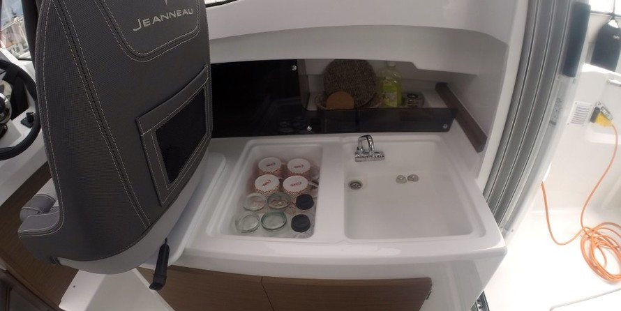 Jeanneau Merry Fisher 695