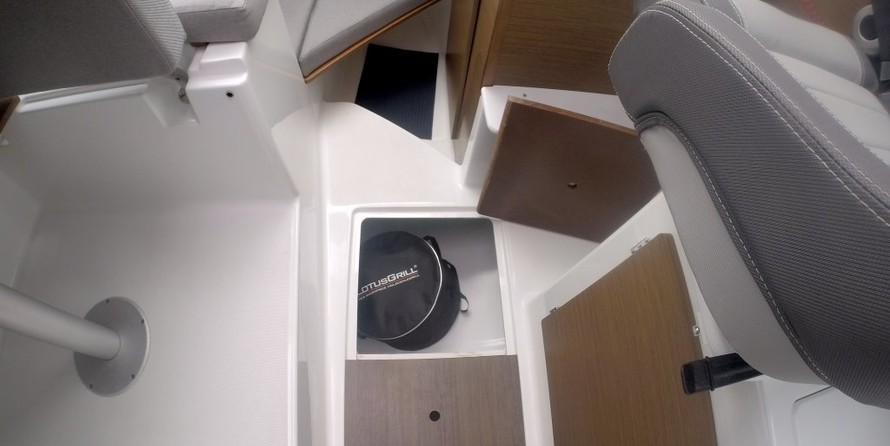 Jeanneau Merry Fisher 695