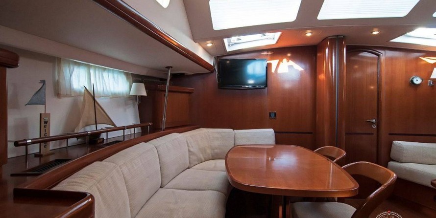 Beneteau 57