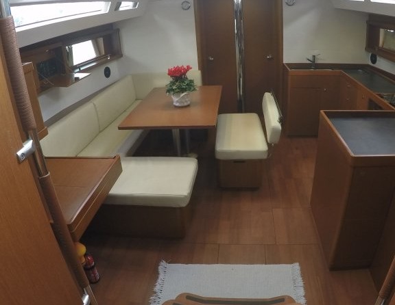 Beneteau Oceanis 48