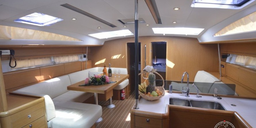 Jeanneau 53