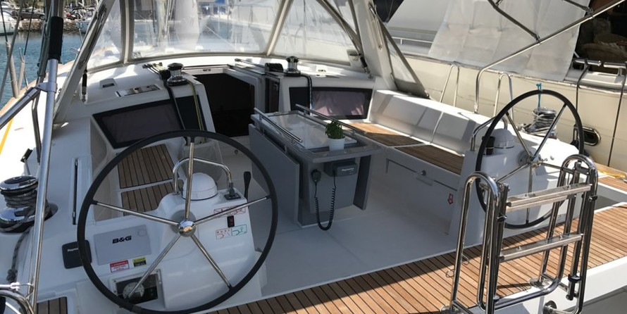Beneteau Oceanis 48