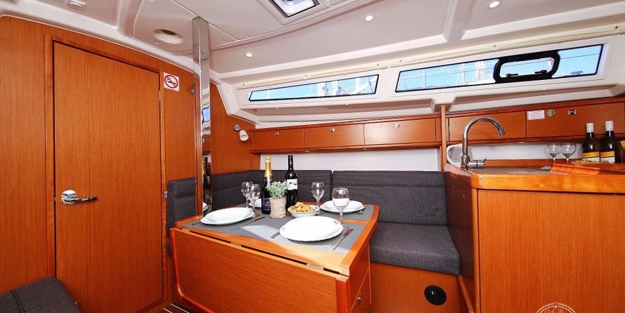 Bavaria 33 Cruiser