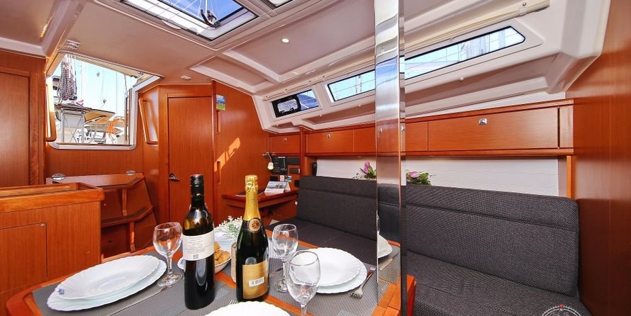 Bavaria 33 Cruiser