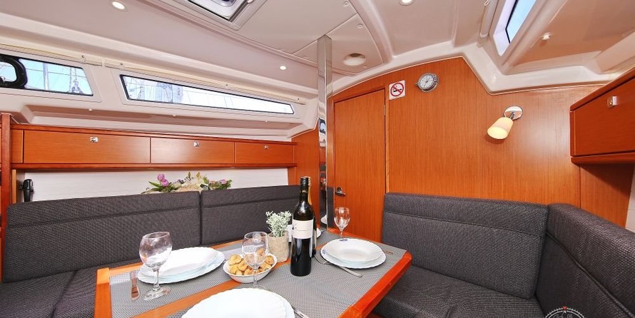 Bavaria 33 Cruiser