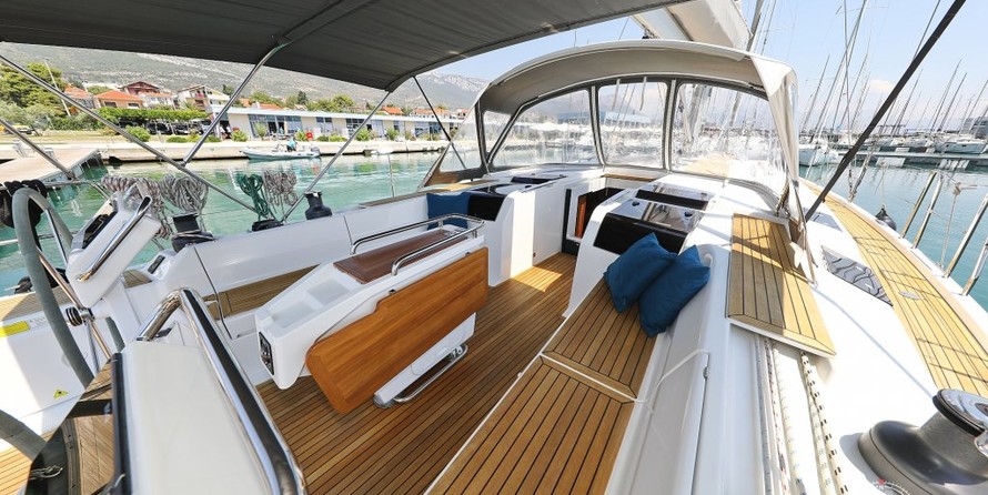 Hanse 505
