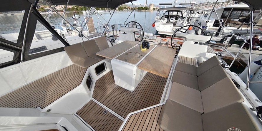 Jeanneau 54