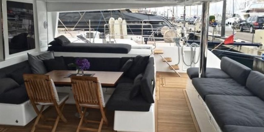 Lagoon 560