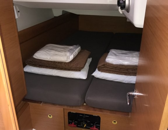 Jeanneau Sun Odyssey 439