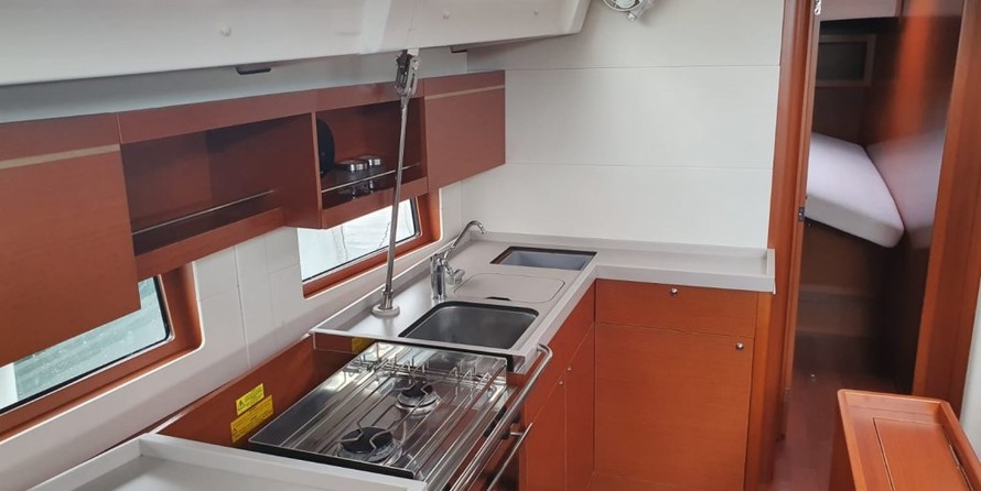 Beneteau Oceanis 46.1