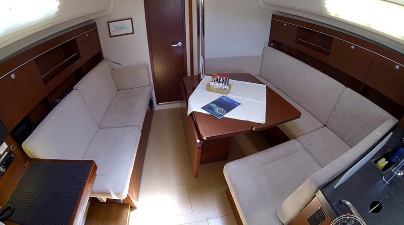Hanse 385