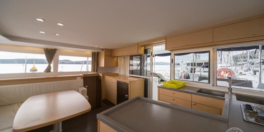 Lagoon 450