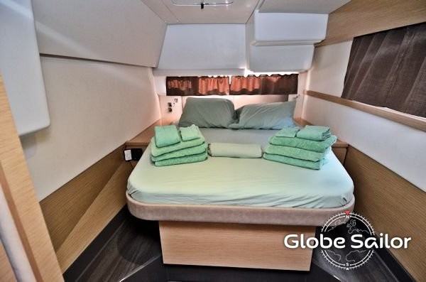 Fountaine Pajot Helia 44