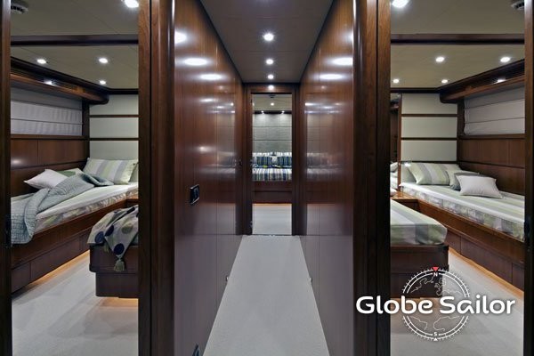 Falcon Yachts Helios