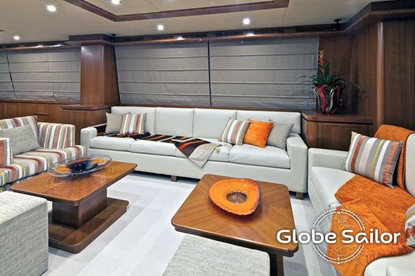 Falcon Yachts Helios