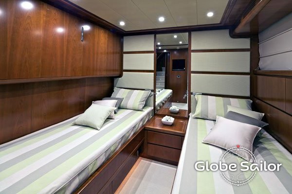 Falcon Yachts Helios