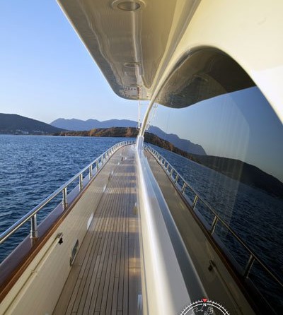 Falcon Yachts Helios