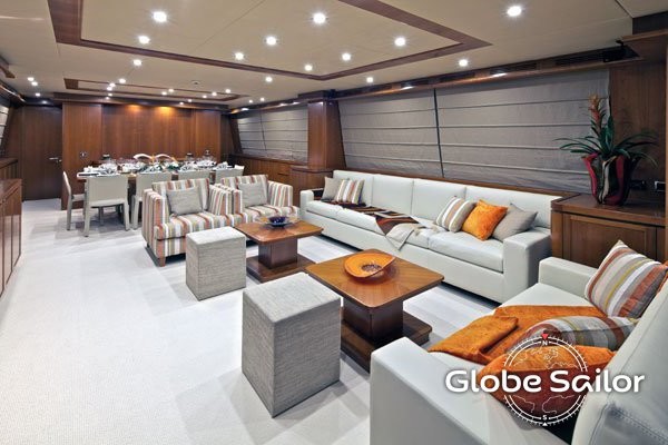 Falcon Yachts Helios