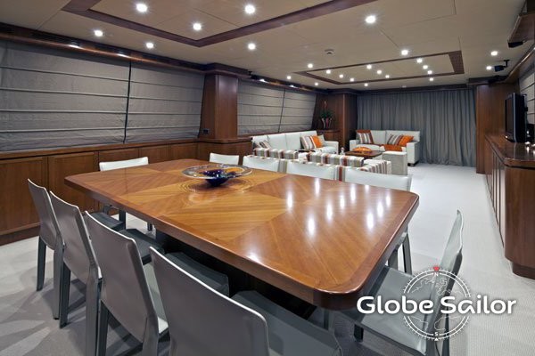 Falcon Yachts Helios