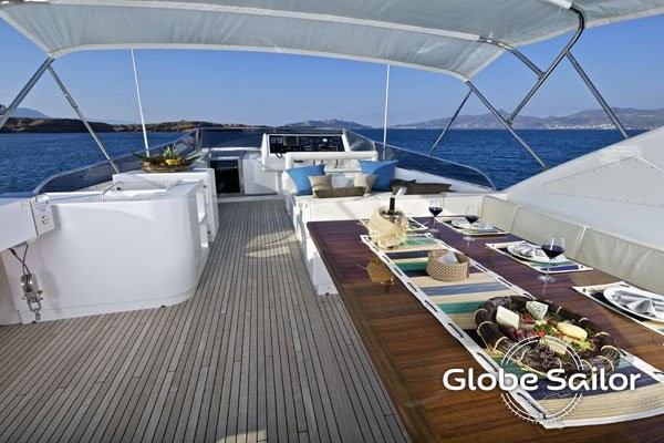 Falcon Yachts Helios