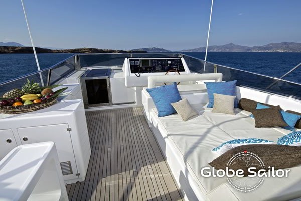 Falcon Yachts Helios