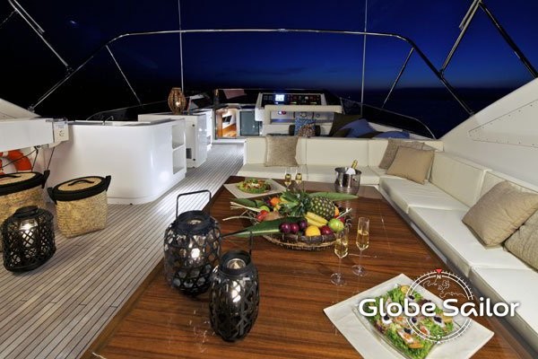 Falcon Yachts Helios