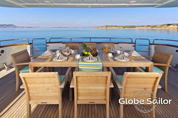 Falcon Yachts Helios