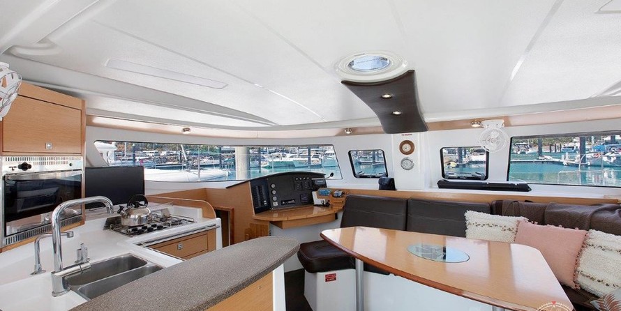 Fountaine Pajot Lipari 41