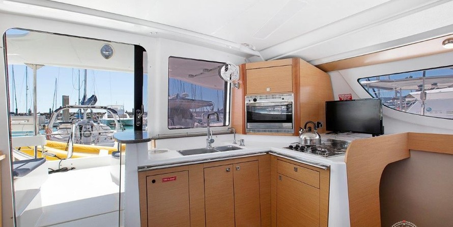Fountaine Pajot Lipari 41