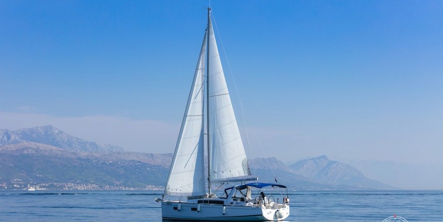 Beneteau Oceanis 38.1